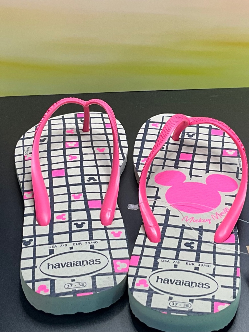 Havaianas Slim Disney Pink Strap Flip Flops US Women’s 7/8/EUR 39/40 NWT. - Picture 3 of 5